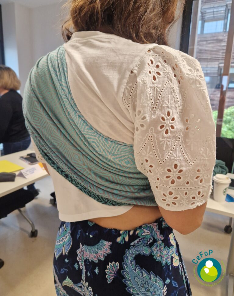 formation au portage des bébés en crèche à lyon